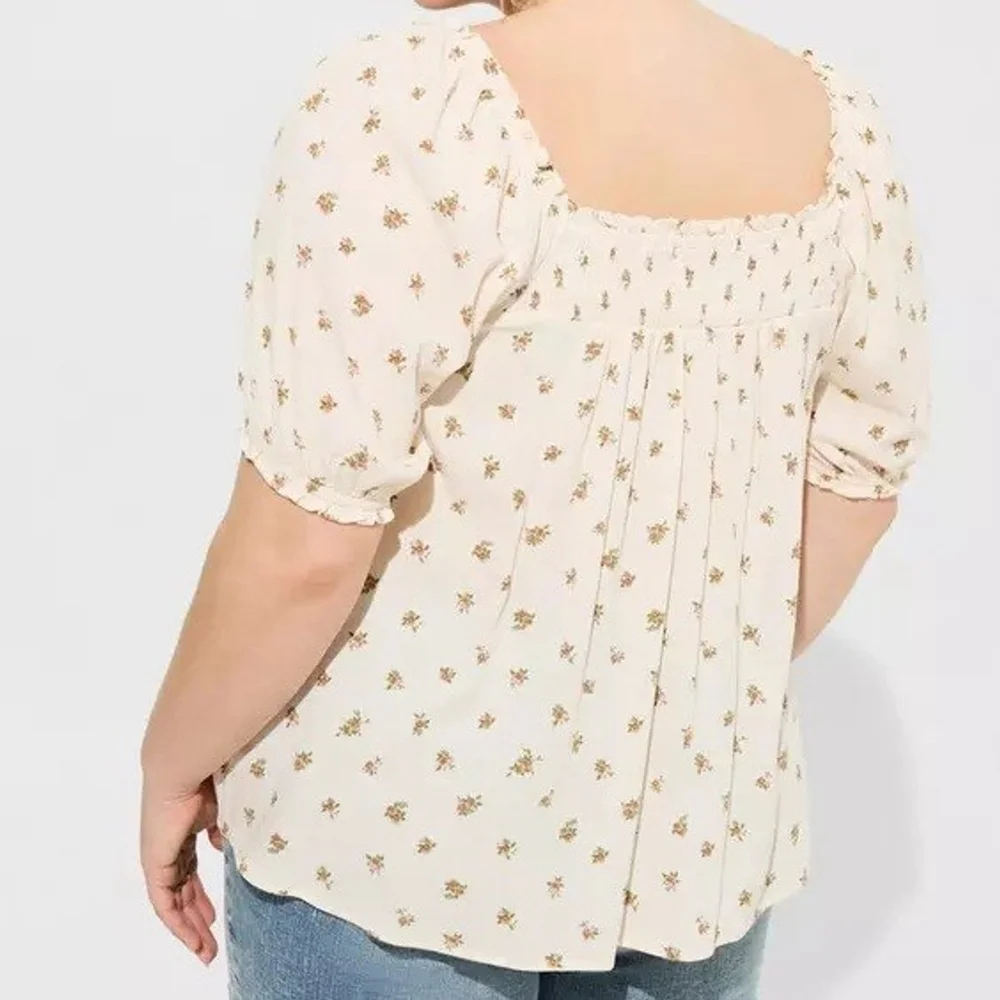 Torrid Womens Ditsy Floral Gauze Smocked Top 2X Cream Cottagecore Feminine Flowy - Picture 10 of 10
